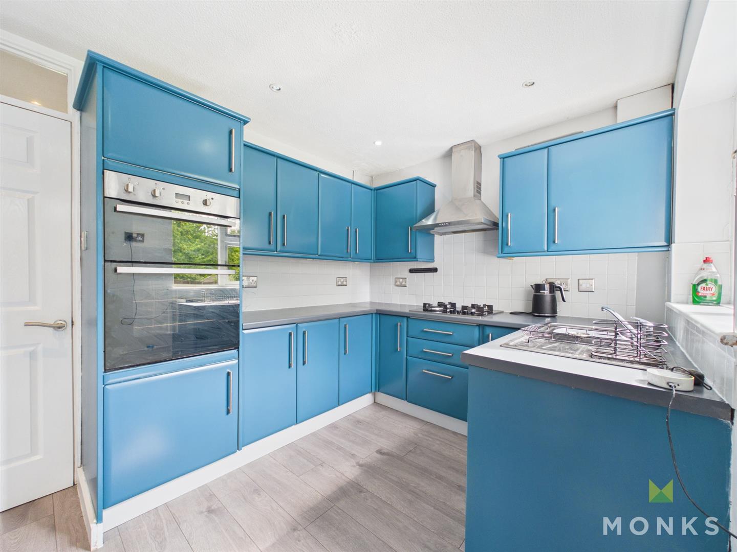 82 White Hart, Shrewsbury, SY3 7TE For Sale
